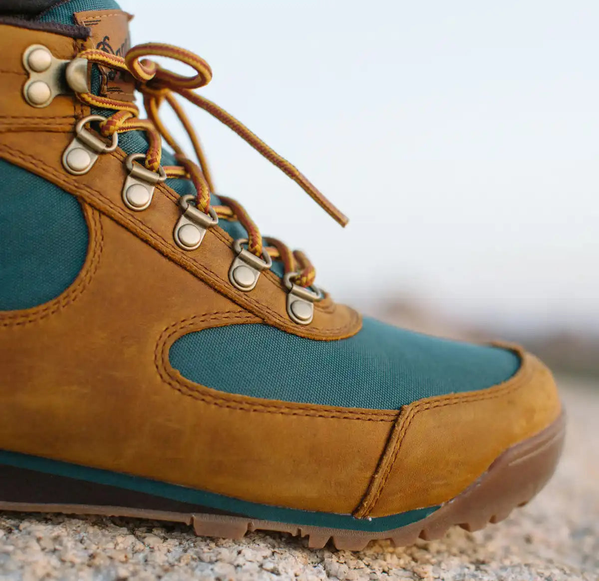 Women's Jag Distressed Brown/Deep Teal - Image 7